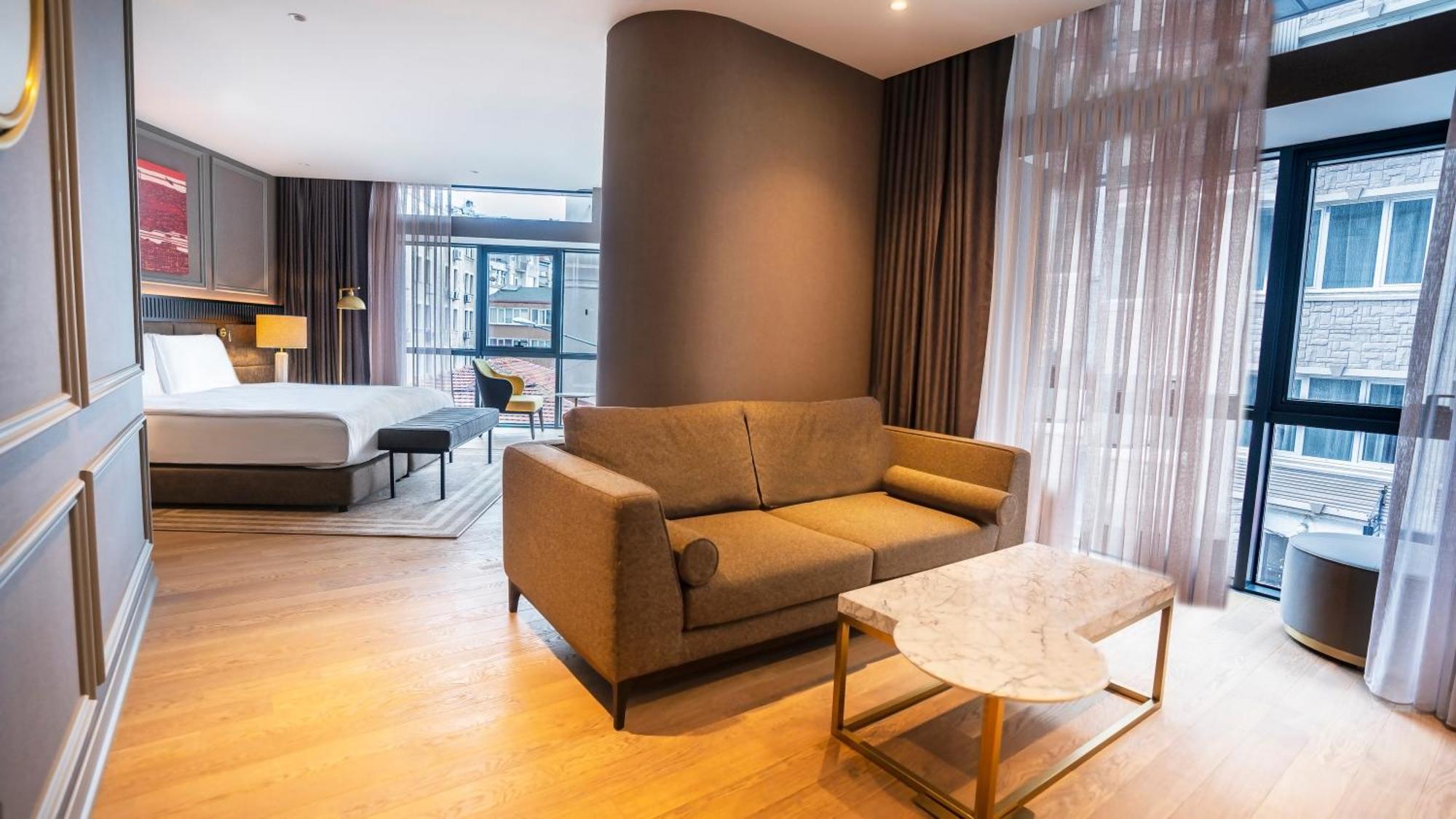 소피델 이스탄불 탁심 호텔 외부 사진 A suite at the hotel